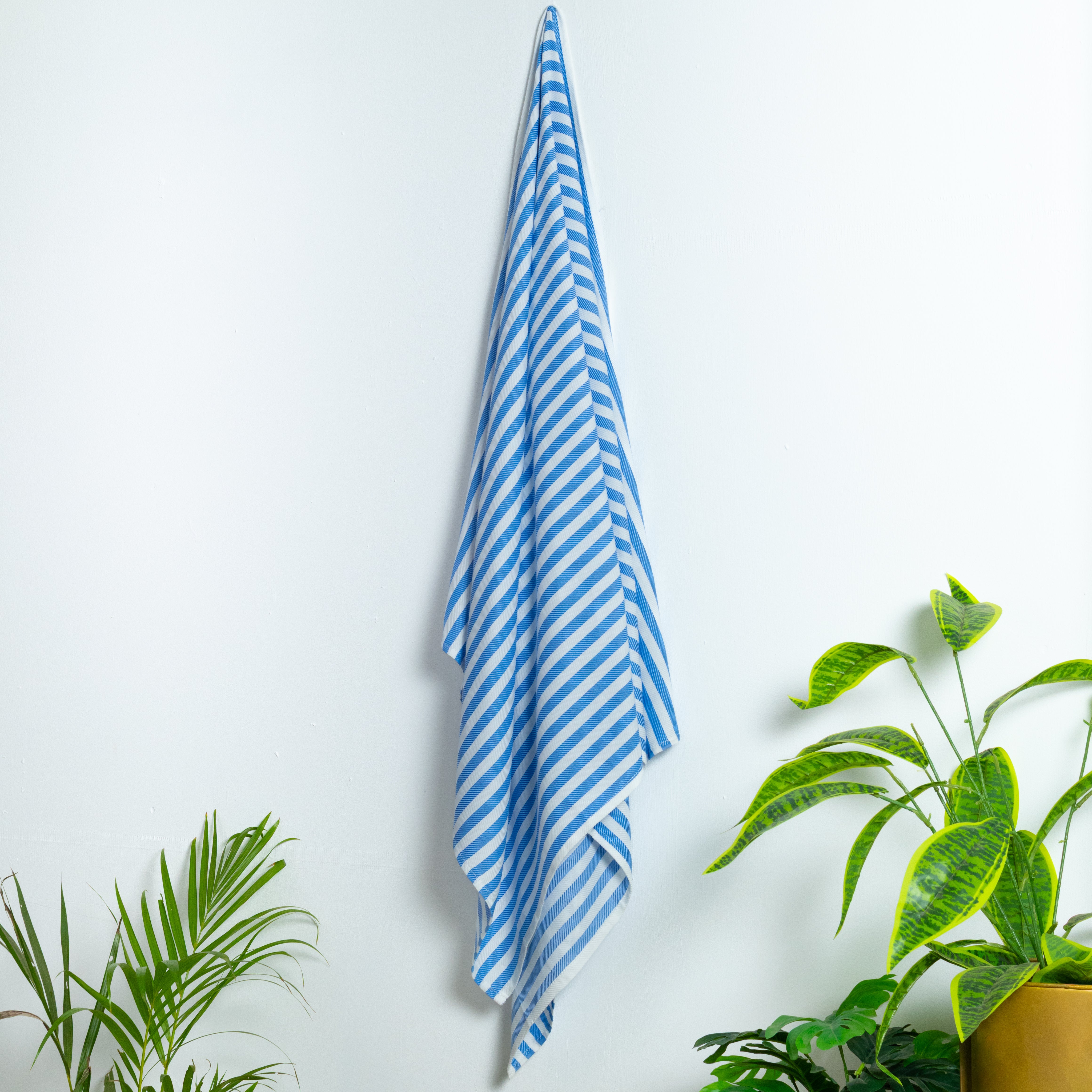 Happie Dayz pure cotton β 100% Striped Towel (blue)