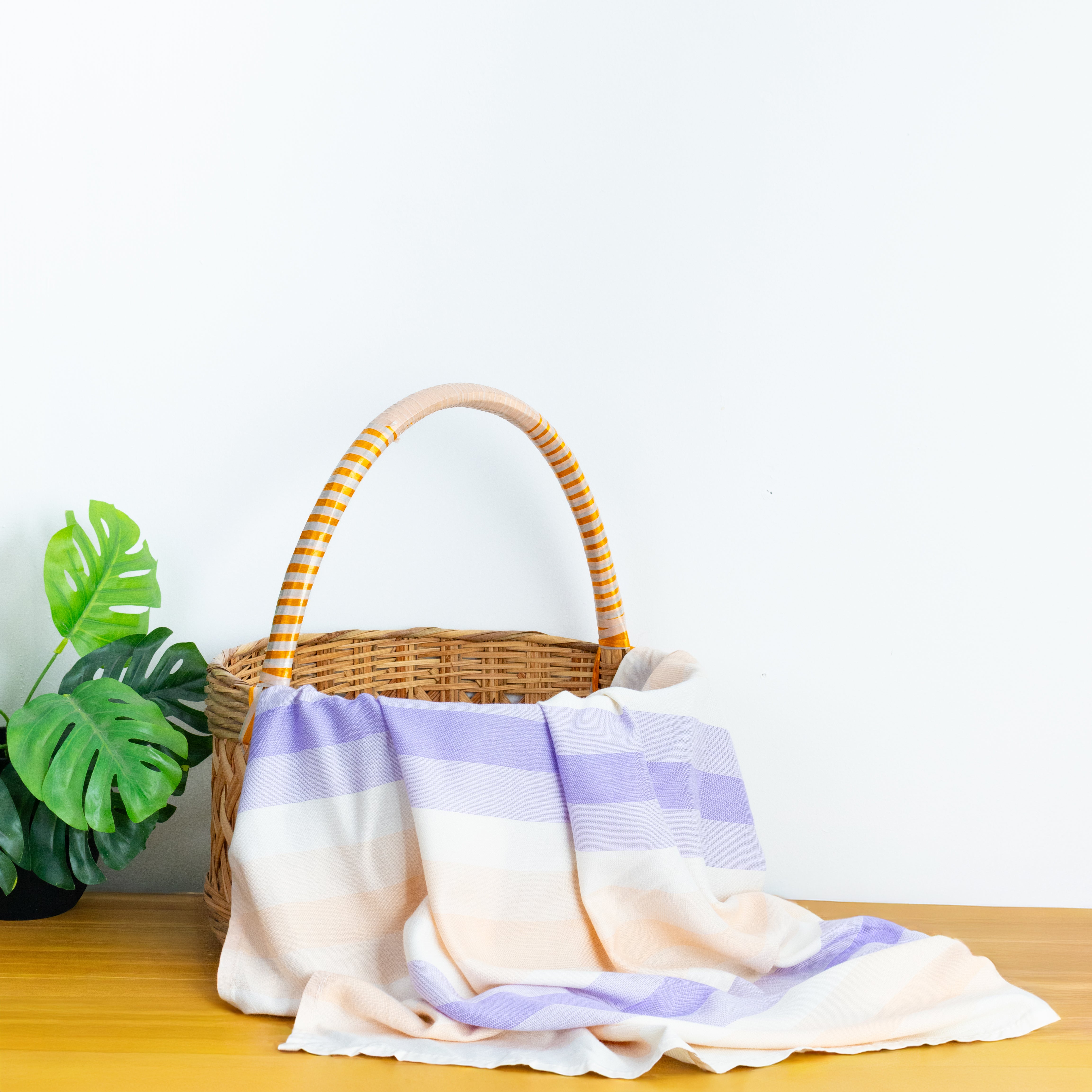 Happie Dayz BamPure – 100% Pure Bamboo Towel (pink and purple)