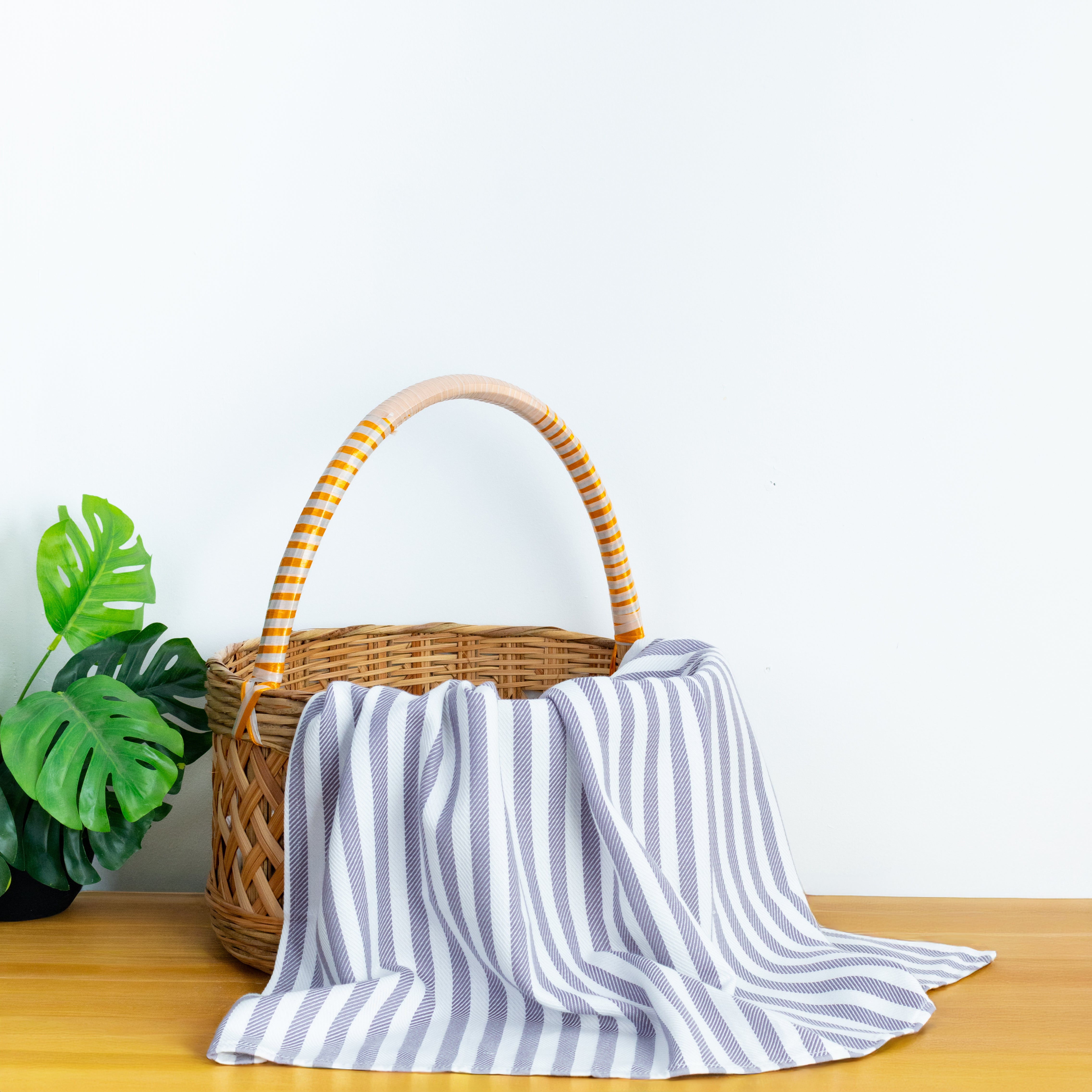 Happie Dayz pure cotton – 100% Striped Towel (light purple)