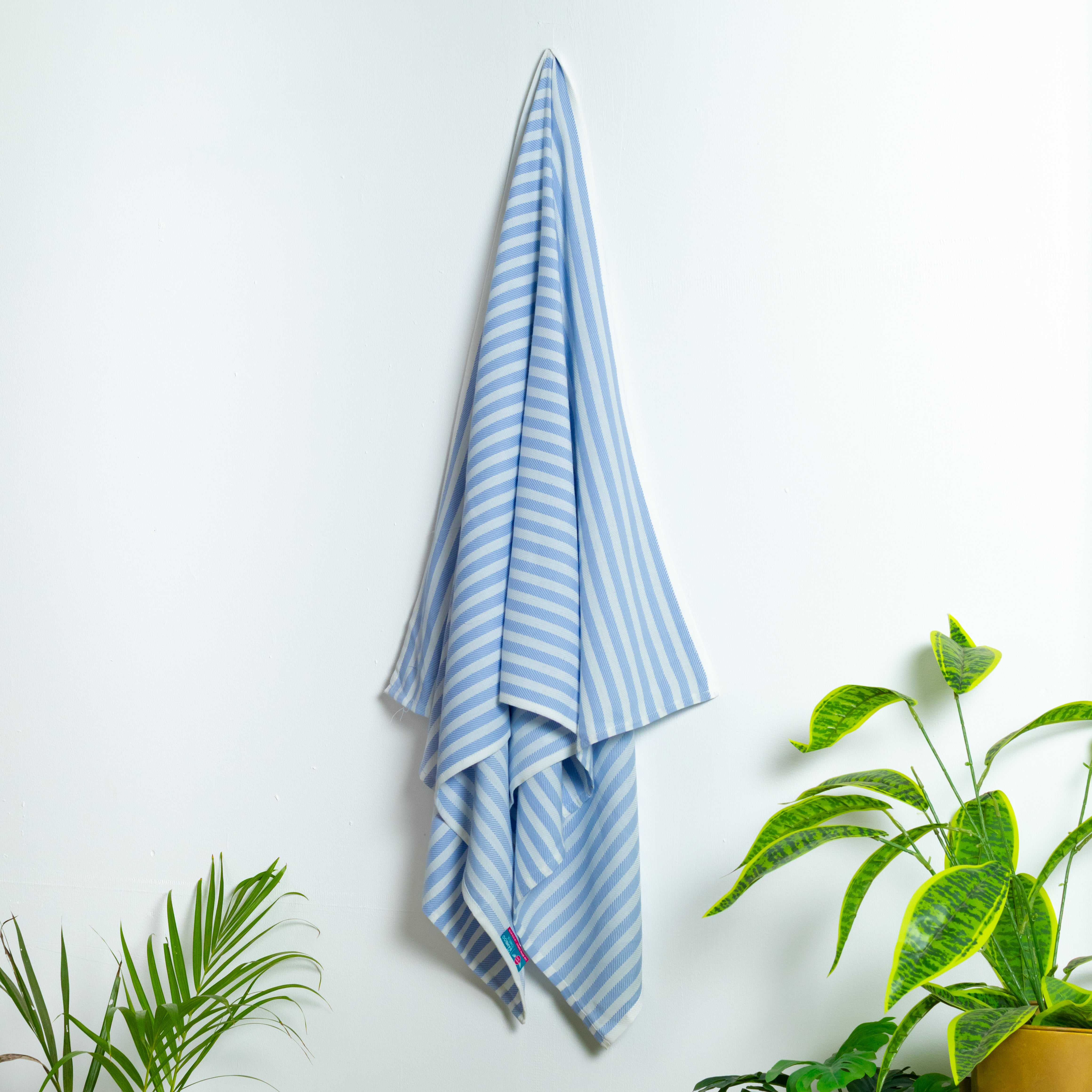 Happie Dayz pure cotton – 100%  Striped Towel (light blue)