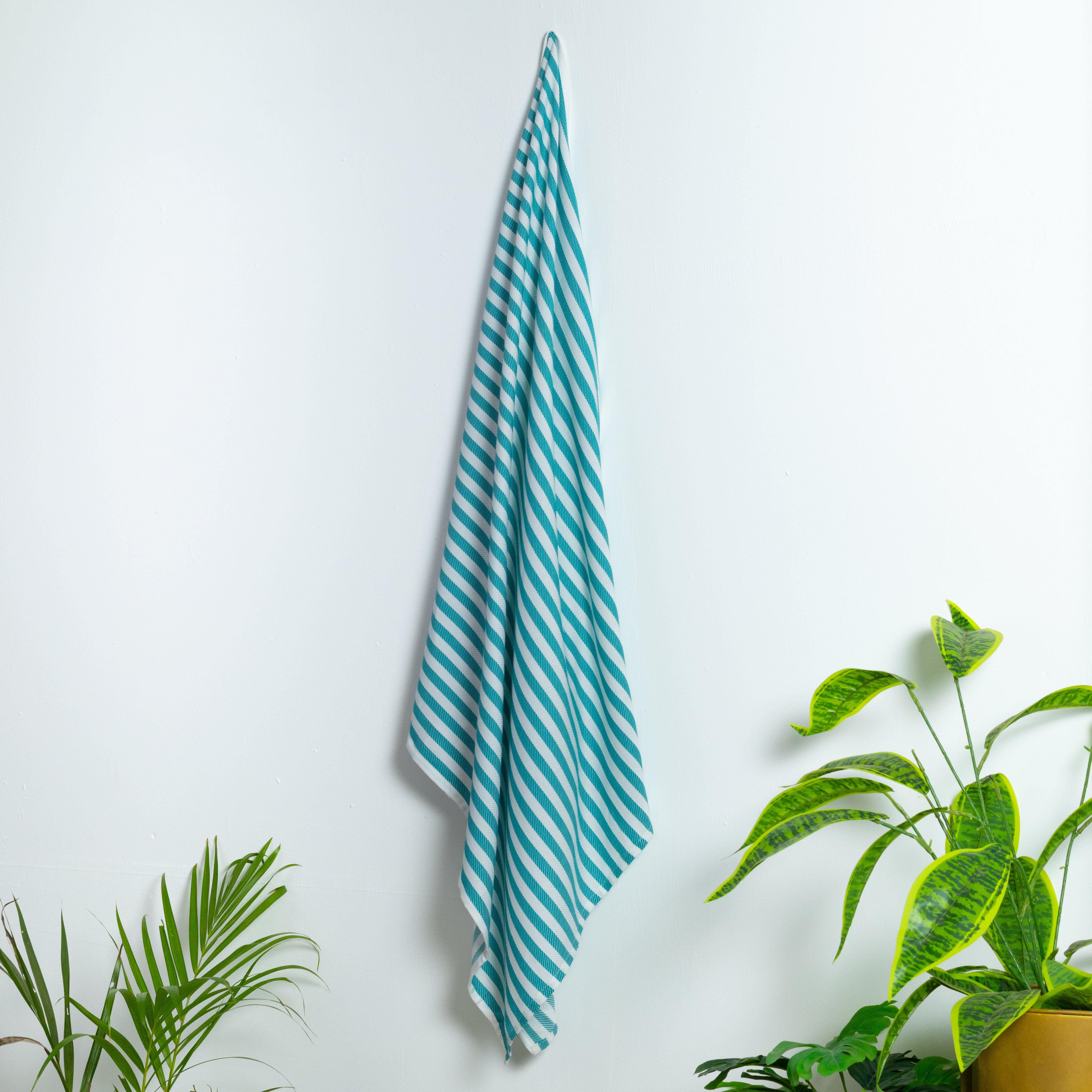 Happie Dayz pure cotton – 100%  Striped Towel (green)