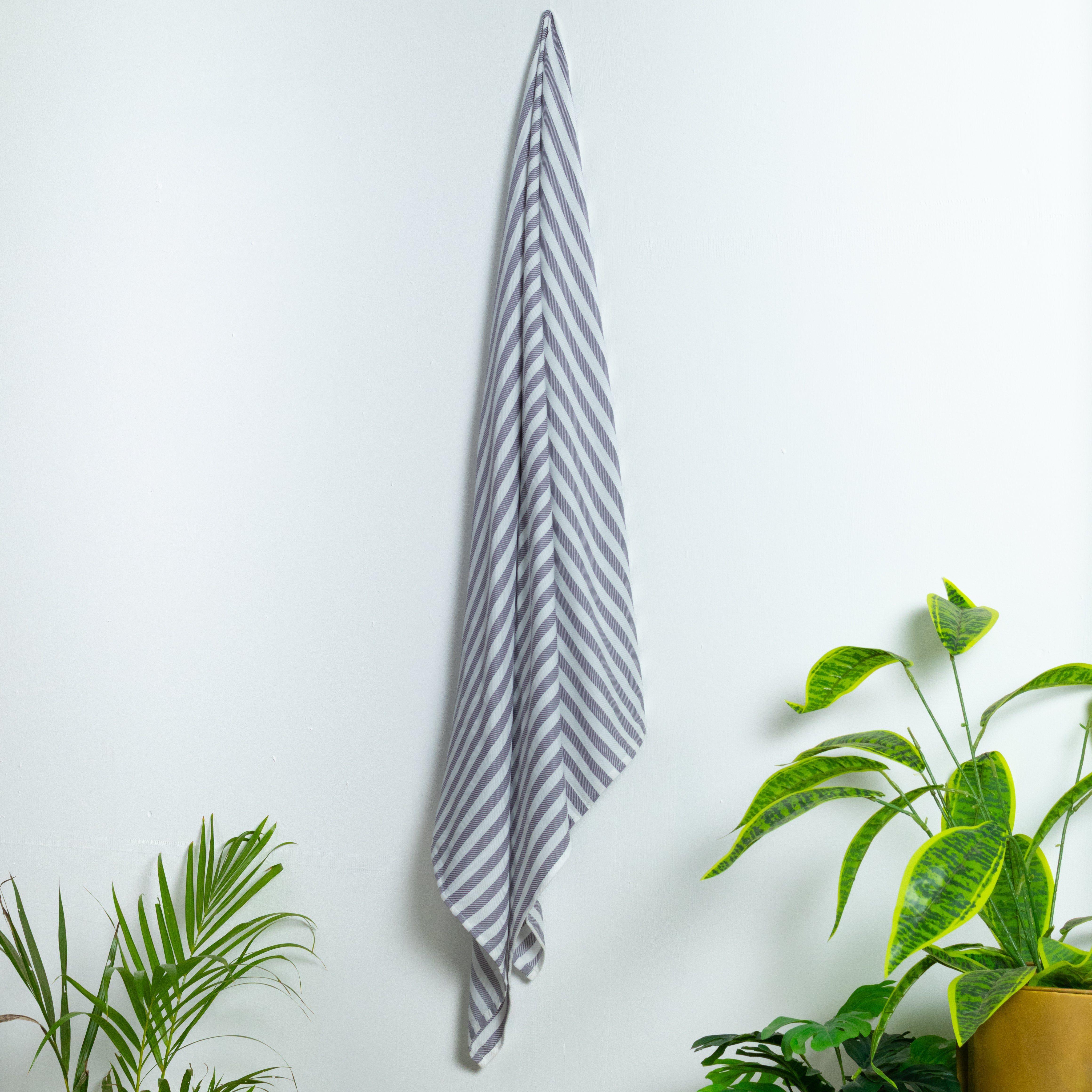 Happie Dayz pure cotton – 100%  Striped Towel (light purple)