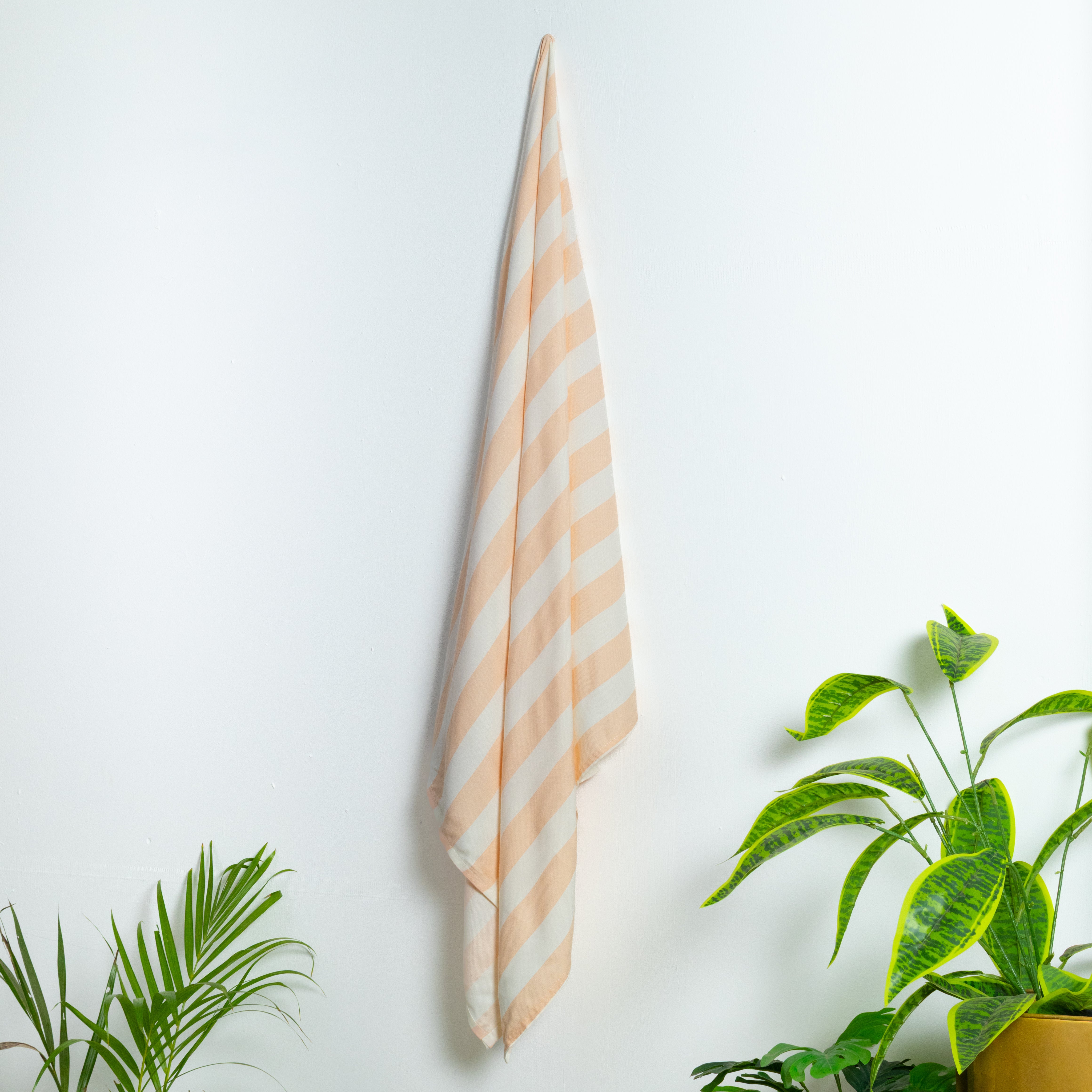 Happie Dayz BamPure – 100% Pure Bamboo Towel (pink)