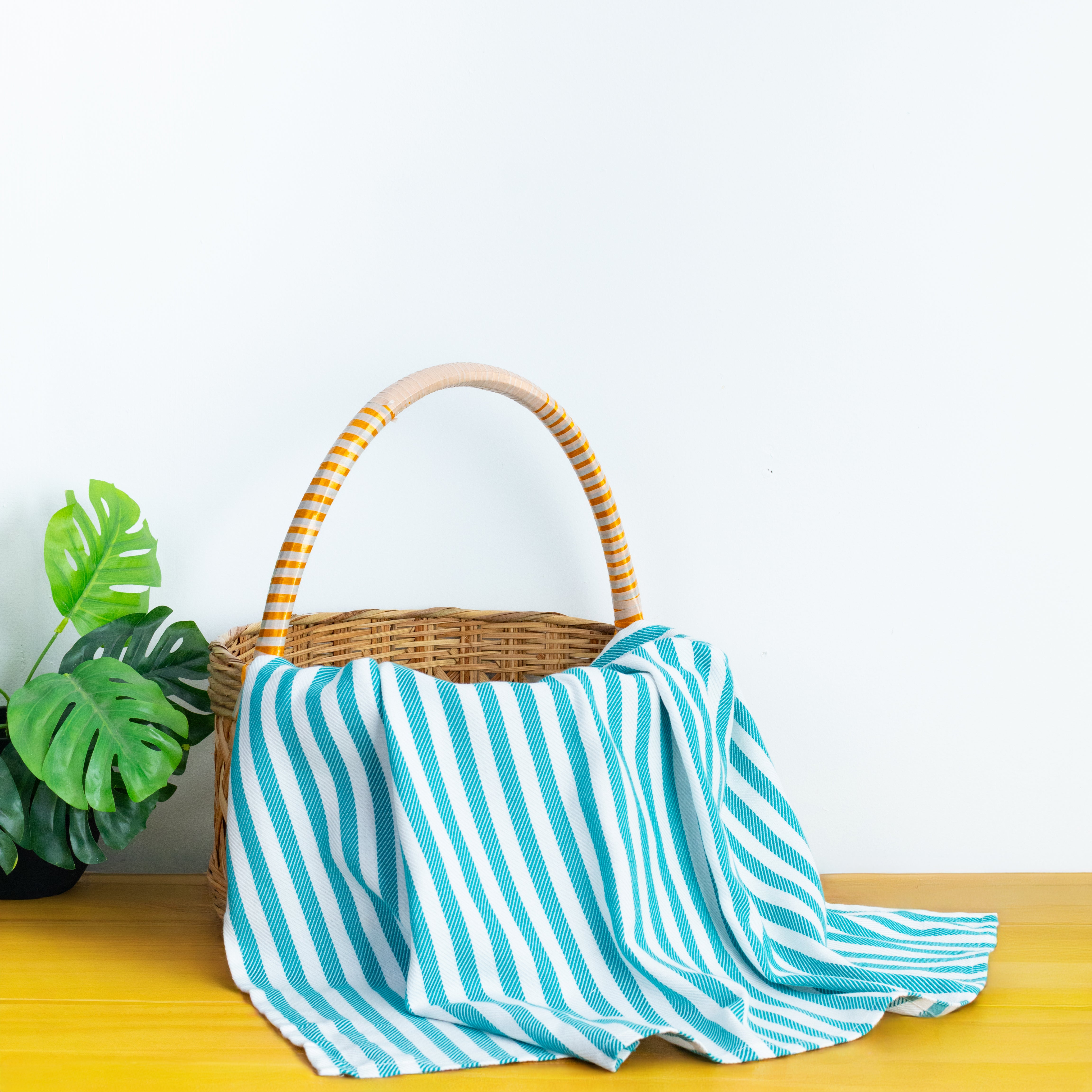 Happie Dayz pure cotton – 100%  Striped Towel (green)