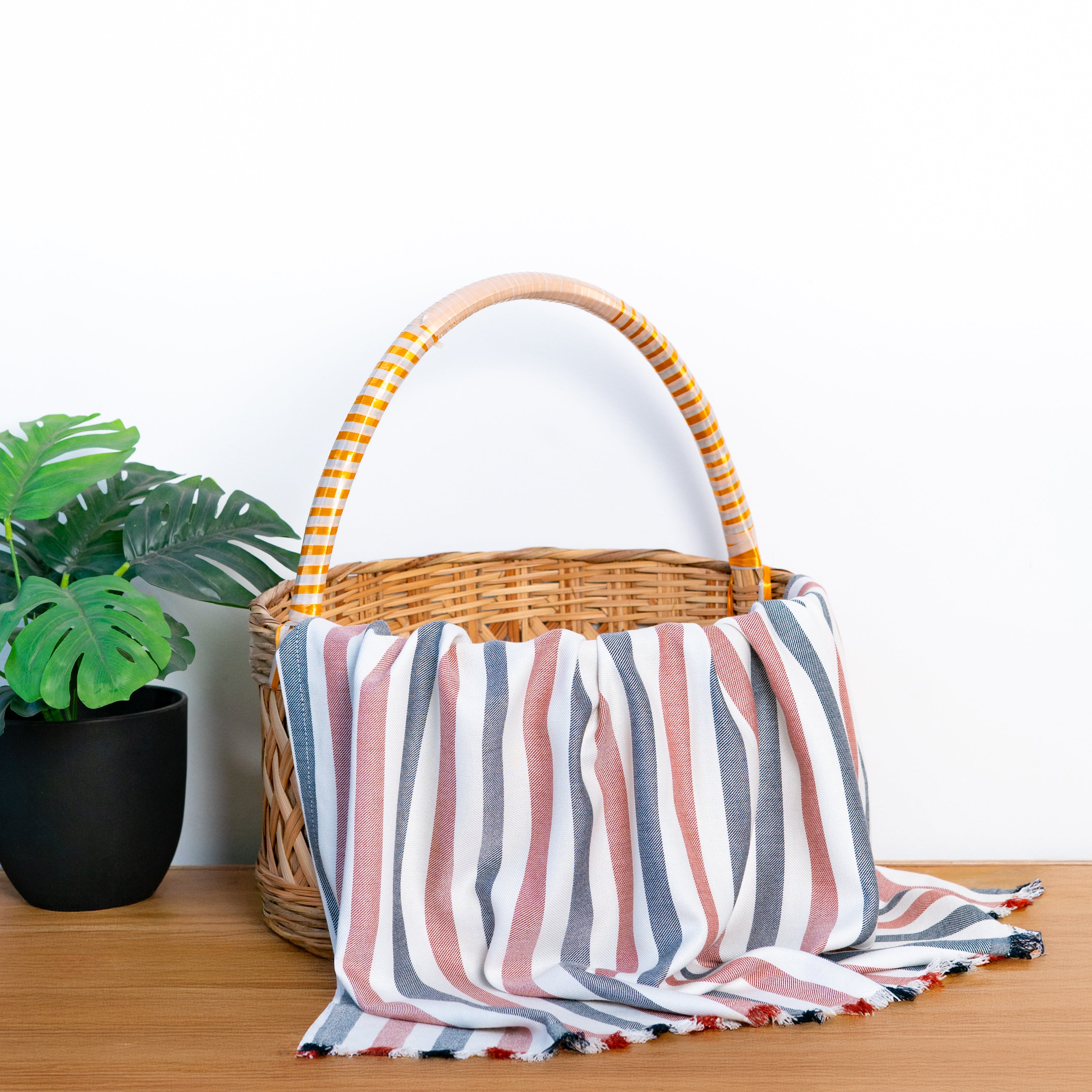 Happie Dayz BamPure – 100% Pure Bamboo Towel (gray and red)